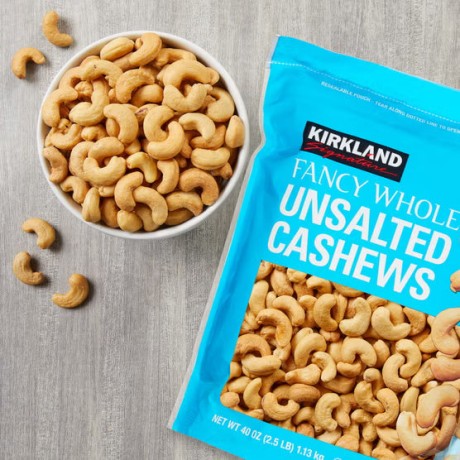 Kirkland Signature Unsalted Cashews, 2.5 Pound (3 Pack)